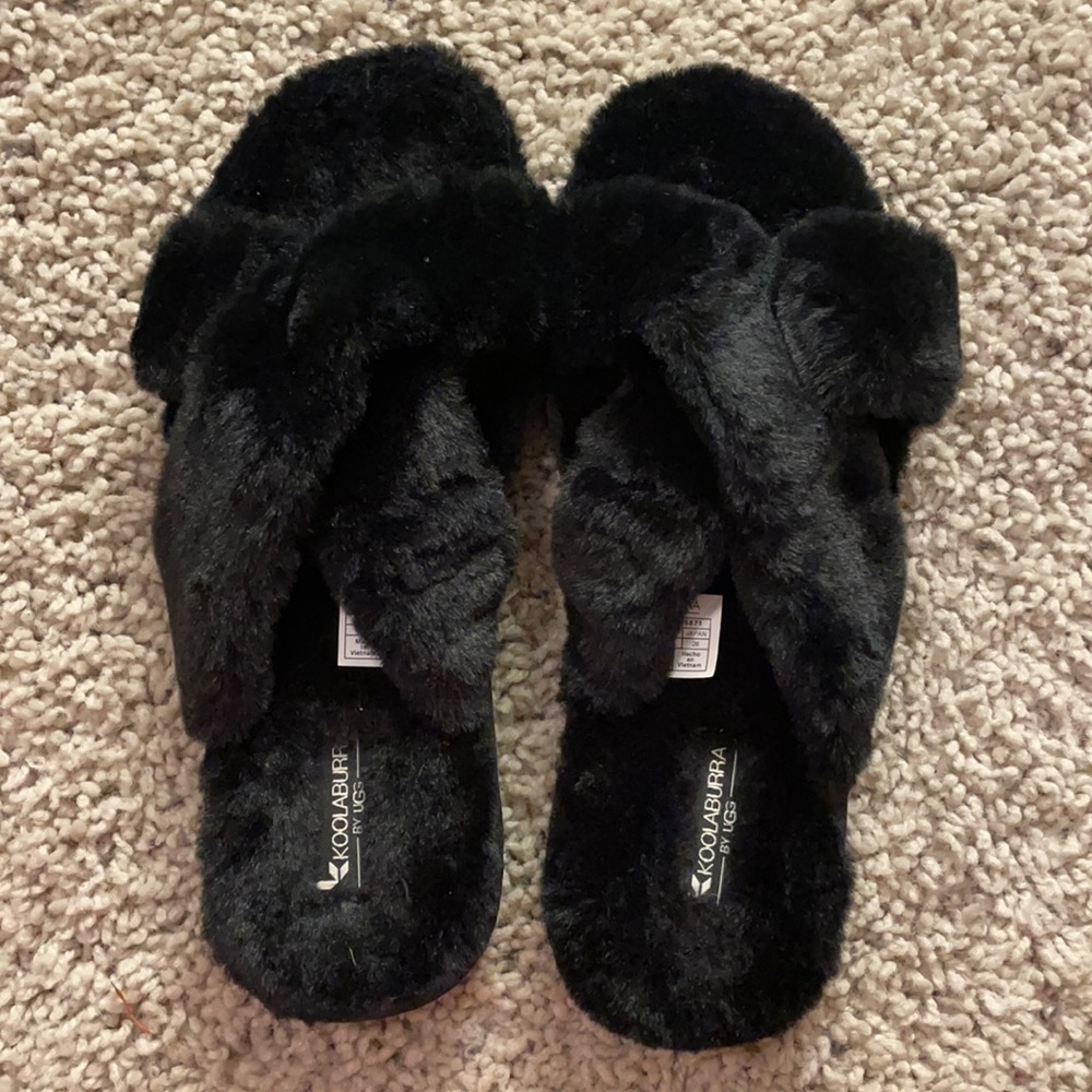 Kookaburra by Ugg house slippers